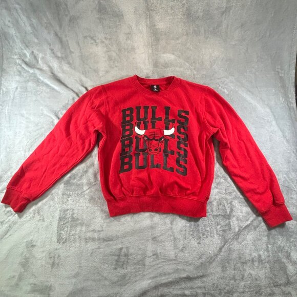 Chicago Bulls Sweatshirt Women's Small Red Crewneck NBA Cotton/Polyester Blend - Picture 1 of 9